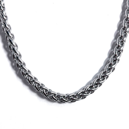 Interlocked Chain Necklace in Silver