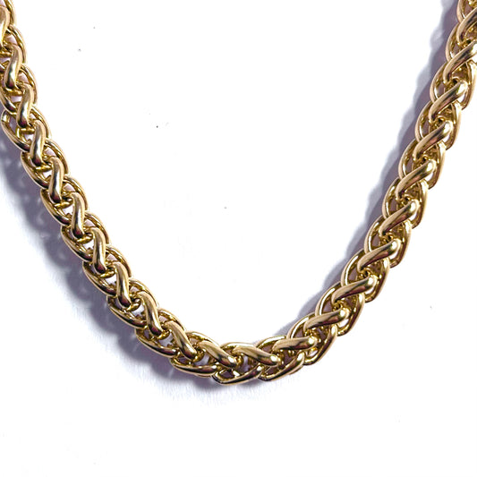 Interlocked Chain Necklace in Gold